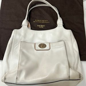 KATE SPADE ♠️. Tan and black/white